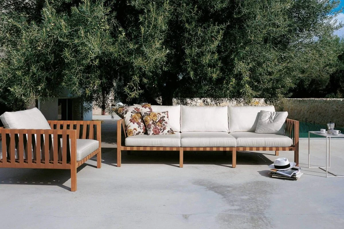 modern outdoor sofas